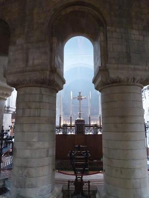 SAINT BARTHOLOMEW THE GREAT. Vista desde Girola ROMÁNICO EN LONDRES. SAINT BARTHOLOMEW THE GREAT. Vista desde Girola