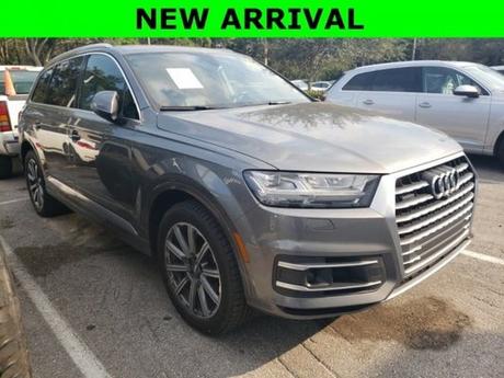 2017 Audi Q7 Premium Vs Premium Plus