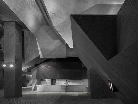 HUBEI CHANGJIANG FILM GROUP - VEGUARD INSUN INTERNATIONAL CINEMA AT D - MALL