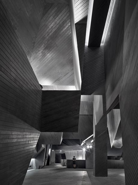 HUBEI CHANGJIANG FILM GROUP - VEGUARD INSUN INTERNATIONAL CINEMA AT D - MALL2