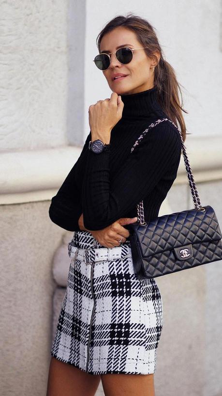 Falda Negra Corta De Pana