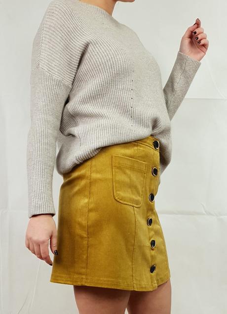 Falda Negra Corta De Pana