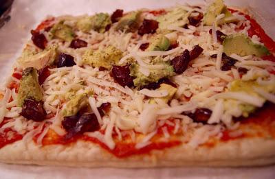 PIZZA CON MASA DE HOJALDRE