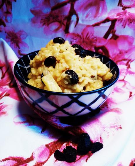 Arroz cremoso con piña y pasas malagueñas.