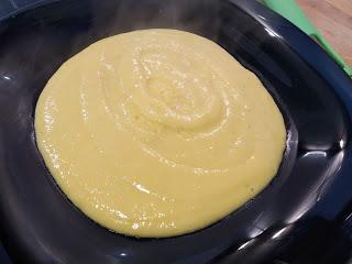 SALMON Y GAMBAS CON SALSA DE MANGO, COCO Y RON