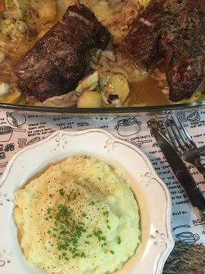 Churrasco Al Horno Con Cebolla, Ajo Y Patatas