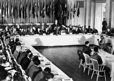 LA CONFERENCIA DE BRETTON WOODS: EL NUEVO SISTEMA ECONÓMICO MUNDIAL