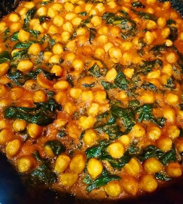 Garbanzos con espinacas
