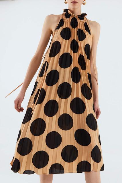 COMPRAS DE LA SEMANA; ABRIL (II).-