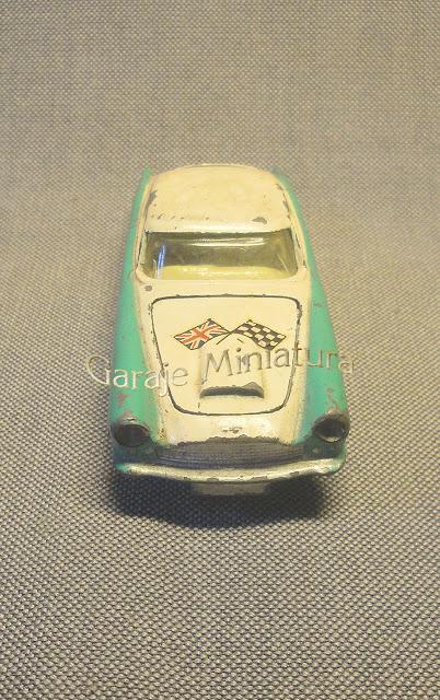 Aston Martin de Corgi