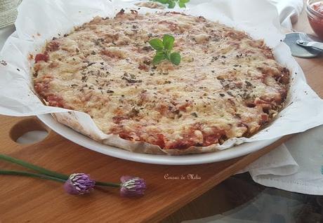 Pizza de brócoli,  con atún y jamón