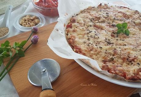 Pizza de brócoli,  con atún y jamón