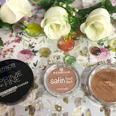 Una de polvos: Compactos, bronceadores y Colorete. Catrice y Essence