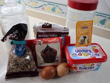 Los ingredientes necesarios para hacer brownie casero con Mambo