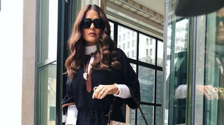 Falda Circular Con Calcetas Largas