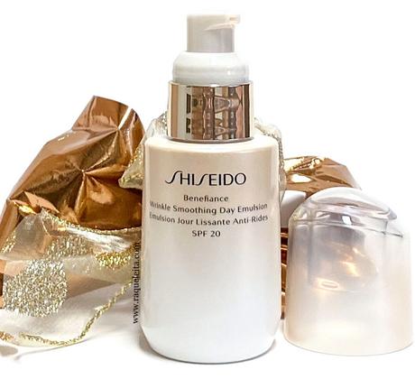 shiseido-benefiance-wrinkle-smoothing-day-emulsion-abierto