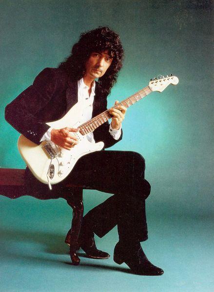 Efemérides del Rock y Heavy Metal: Que pasó un 14 de Abril Abu Youssef (abuyoussef5688) on Pinterest