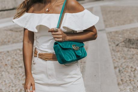 Outfits Con Falda De Pana Cafe