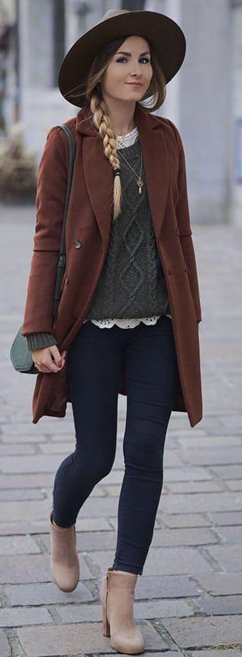 Outfits Con Falda De Pana Cafe