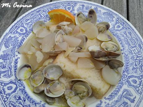 GAZPACHO PERRERO (SOPA DE ALMEJAS Y RABANOS CON NARANJAS)