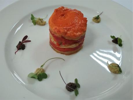 Timbal de bacalao y pimiento con tapenade