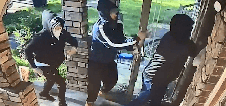 Pinocho se fuma un “puro que le produce una rica y soportable pesadilla” (metafórica, astronómica y fantasmagórica)