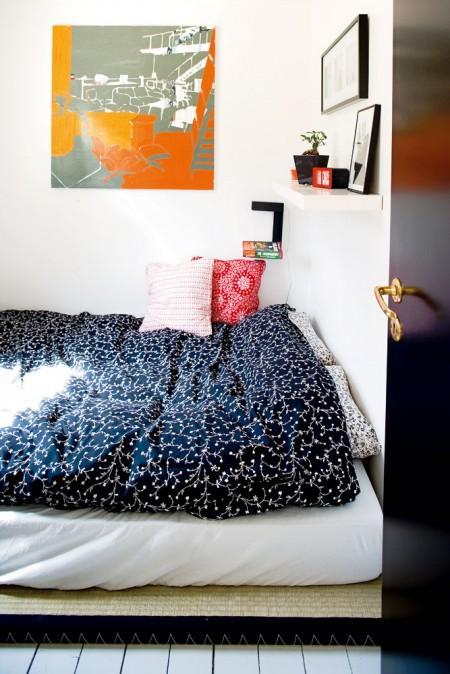 sillas panton sillas eames nevera smeg lámpara Nelson´s Bubble lámpara de diseño estilo nórdico estilo escandinavo estilo danés Eames eiffel decoración naraja decoración en blanco cocina negra cocina moderna cocina blanca casa de verano dinamarca 