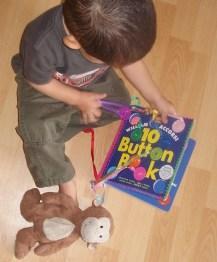 Leyendo con Achong Chango, alias “Achong”