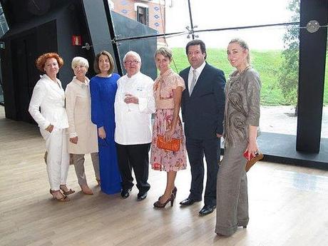 con jota mas Ge, Mercedes de Miguel y Arzak