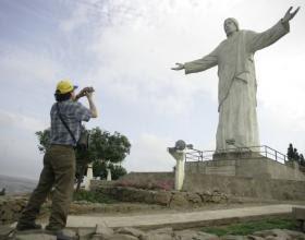 LOS CRISTOS DEL CORCOVADO DE LIMA: EL DEL PACÍFICO EN EL MORRO SOLAR Y EL REDENTOR DE LURIGANCHO