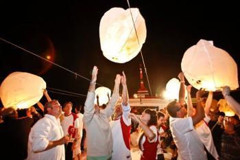 Amstel ilumina la noche de San Juan con Nit de la Llum