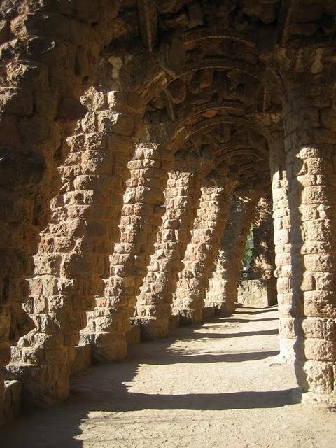 ESCAPE A LA FANTASIA: PARQUE GÜELL DE BARCELONA