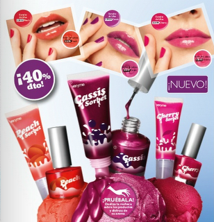 LUCE UNOS LABIOS SABROSOS Y UÑAS A JUEGO CON LA COLECCION 