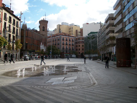 plaza_cines_luna_somos_malasana La plaza que puede ser