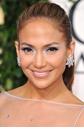 Jennifer Lopez blue eyeshadow