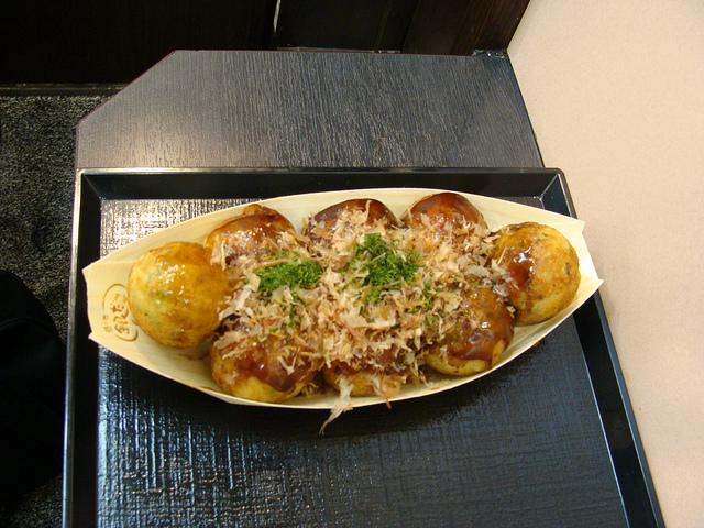 Takoyaki たこ焼き
