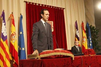 Los “pobres” líderes de la política valenciana y otros desatinos.