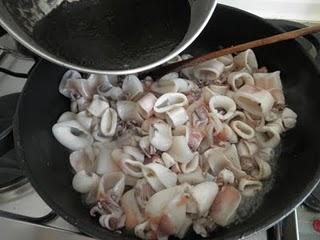Calamares en su tinta