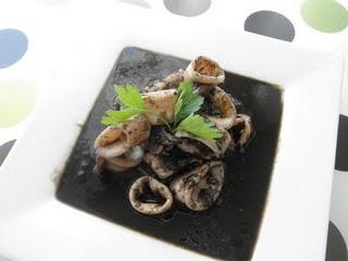 Calamares en su tinta