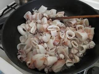 Calamares en su tinta