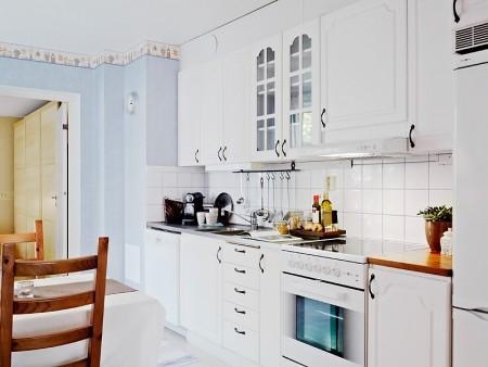 suelo de tarima sofás ikea muebles de ikea muebles de diseño lámparas ikea estilo nórdico estilo moderno estilo escandinavo estilo diseño de interiores decoración moderna decoración de interiores cuadros ikea casa iluminada accesorios para el hogar accesorios ikea 