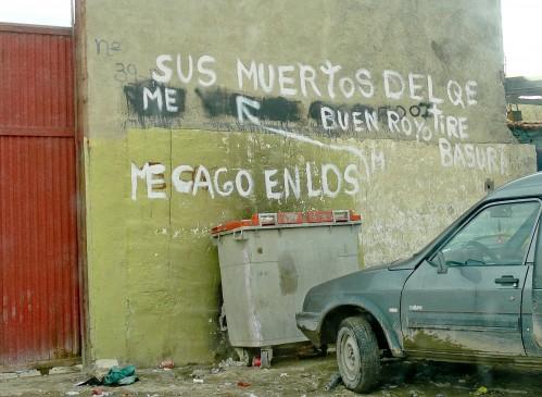 en la foto muro en la Cañada Real Galiana. -Escribir en Madrid...