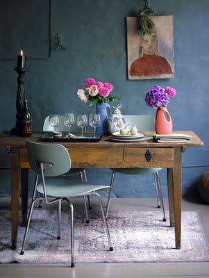 MESAS PEQUENAS PARA DISTINTOS USOS