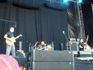 Azkena Rock 2011: Los dos escenarios (2ª parte).