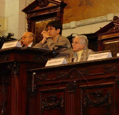 Transmiten saludo de Oscar Niemeyer a Fidel en foro parlamentario dedicado a Cuba