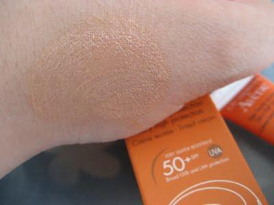 Protectores solares AVÈNE a prueba Protectores solares AVÈNE a prueba