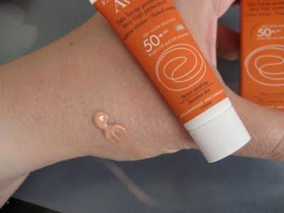Protectores solares AVÈNE a prueba Protectores solares AVÈNE a prueba