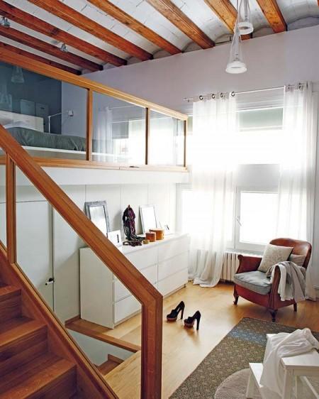 Un primero con terraza y jardín vigas en el techo sillas panton salon en la terraza piso con terraza y jardín muebles de terraza muebles de ikea muebles de diseño estilo nórdico estilo moderno estilo mediterráneo estilo escandinavo diseño de interiores primer piso decoración primer piso decoración en blanco decoración de interiores