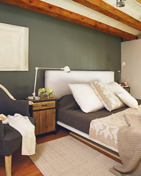 Un primero con terraza y jardín vigas en el techo sillas panton salon en la terraza piso con terraza y jardín muebles de terraza muebles de ikea muebles de diseño estilo nórdico estilo moderno estilo mediterráneo estilo escandinavo diseño de interiores primer piso decoración primer piso decoración en blanco decoración de interiores