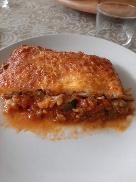 MACARRONES GRATINADOS CON QUESO Y HUEVOS